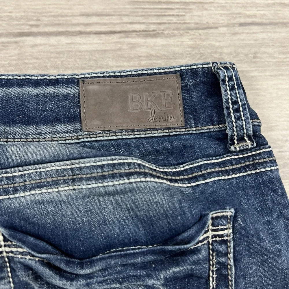 BKE Jeans Women's Sabrina Stretch Capris Denim Pants Size 30 (Actual 32X23.5) - Picture 11 of 11